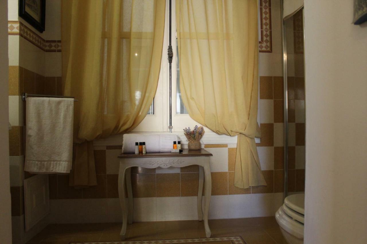 Les Suite Royales Sassari Luaran gambar